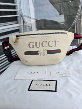 Gucci Grained Belt Bag Small  Authentic!!